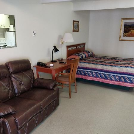 Siesta Inn Vanderhoof Exterior foto